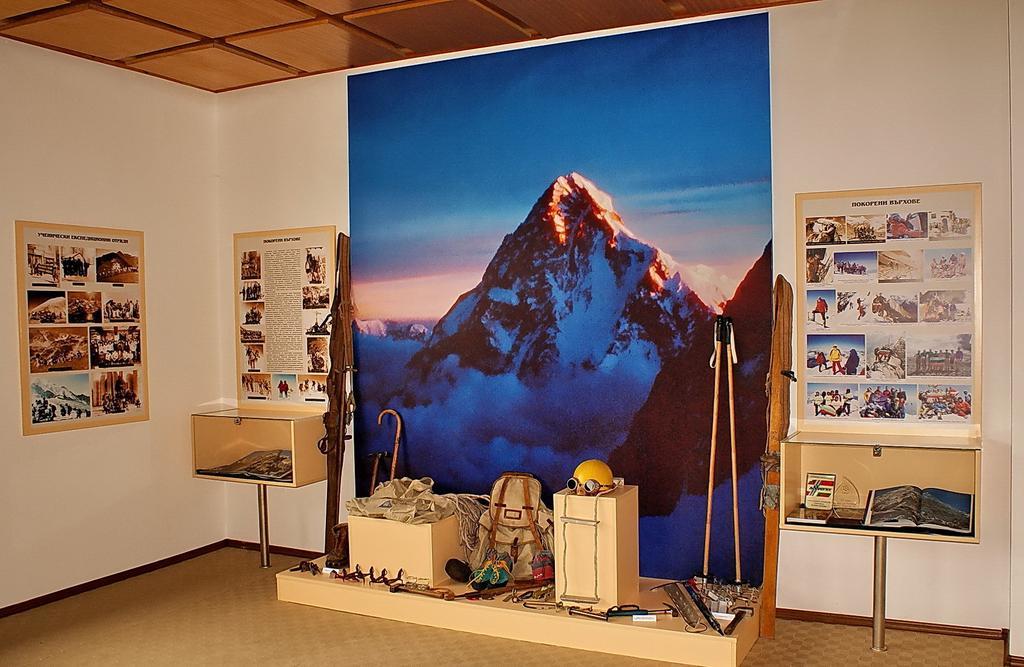 Tourist Center Momina Krepost 호텔 벨리코 터르노보 외부 사진